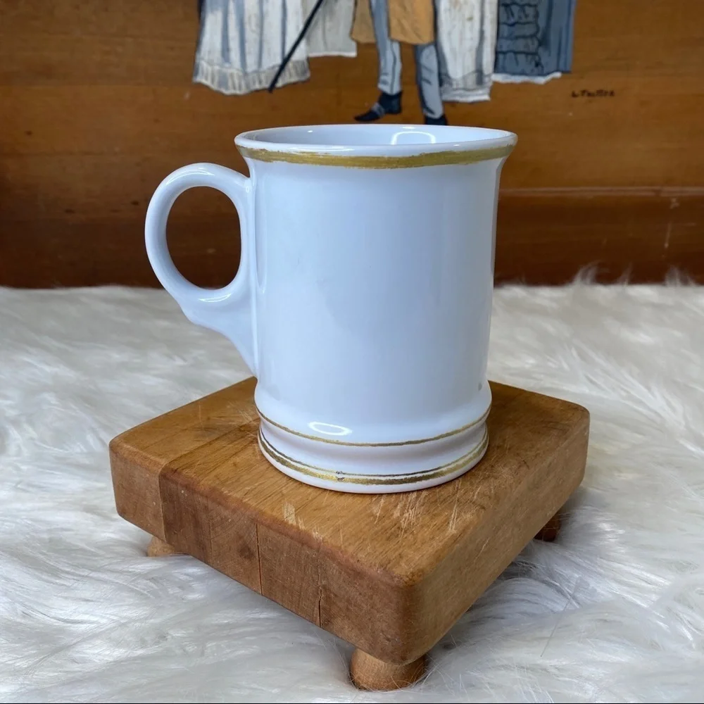 Williams Sonoma White & Gold Monogram P Coffee Mug Ceramic Stoneware